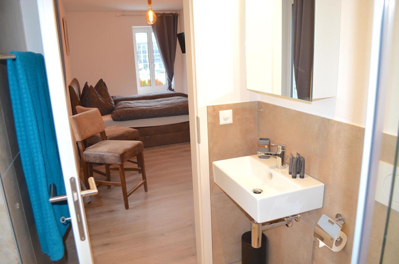 Guesthouse Meitschi Thun - Contactless Self Check-In ภายนอก รูปภาพ