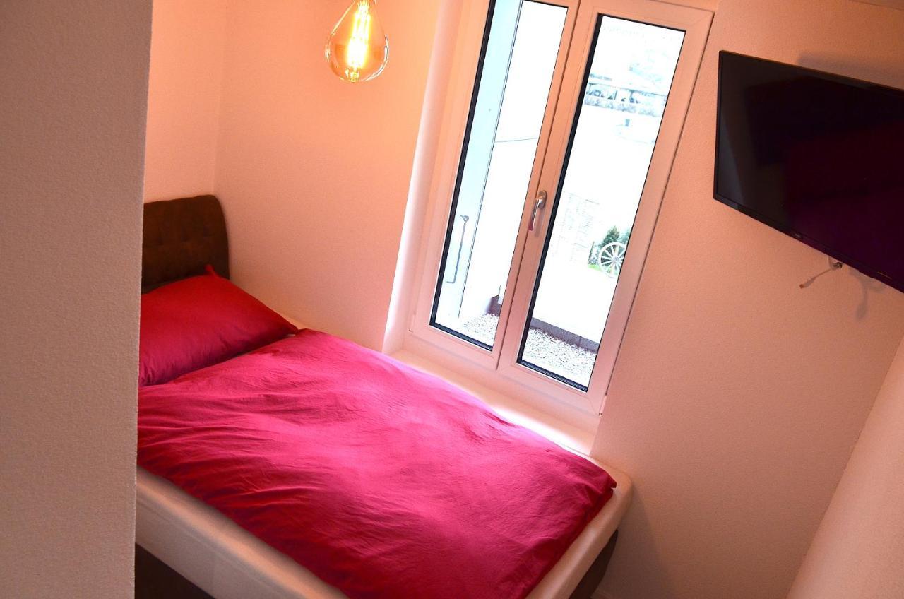 Guesthouse Meitschi Thun - Contactless Self Check-In ภายนอก รูปภาพ