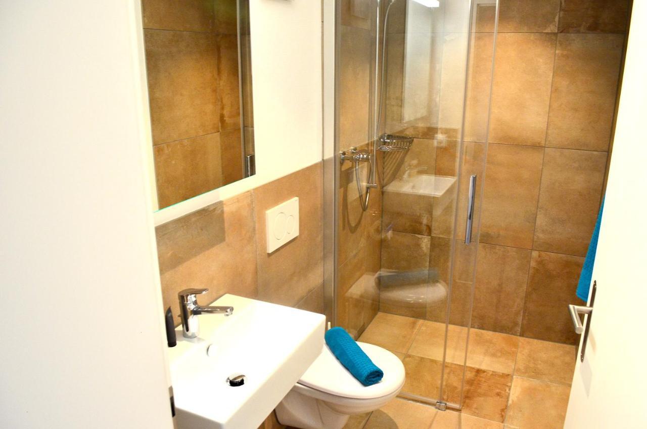 Guesthouse Meitschi Thun - Contactless Self Check-In ภายนอก รูปภาพ