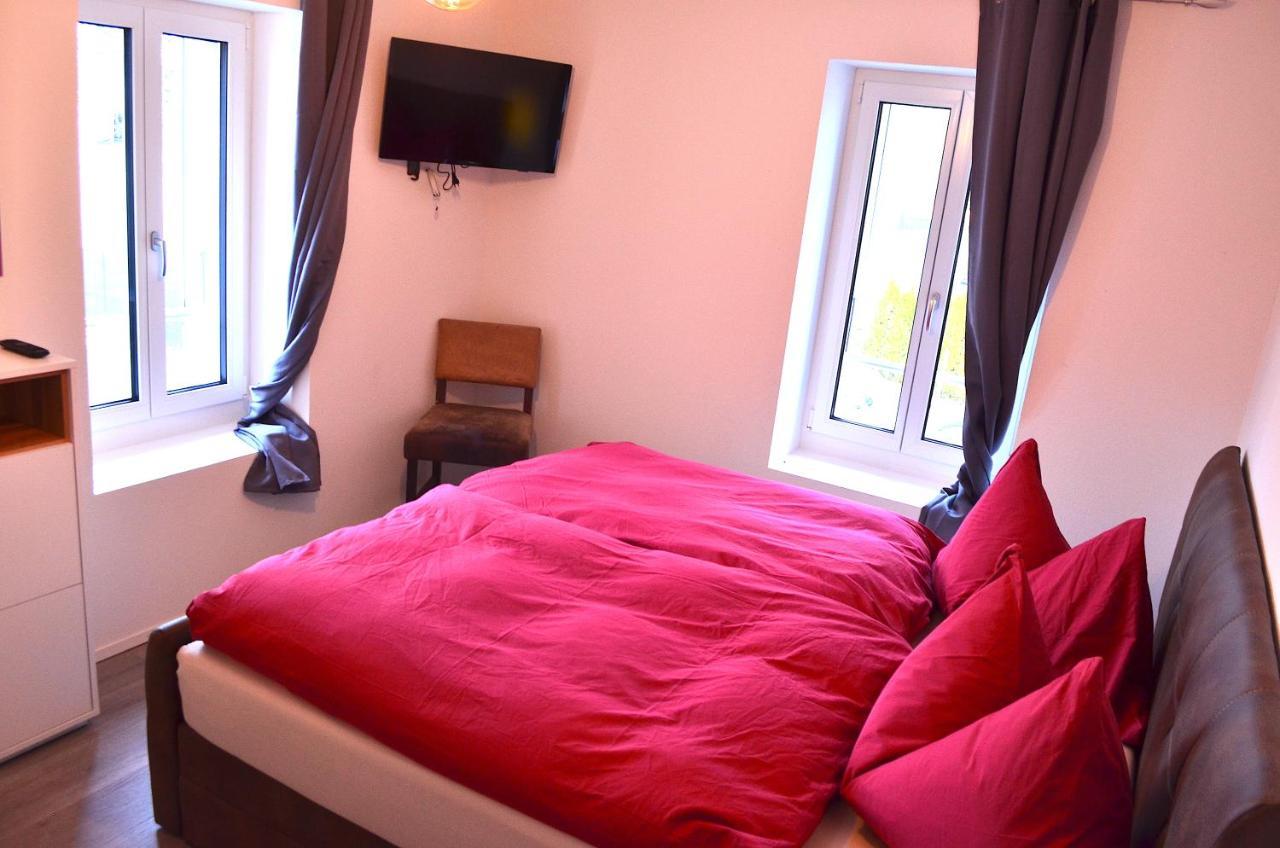 Guesthouse Meitschi Thun - Contactless Self Check-In ภายนอก รูปภาพ